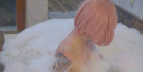 Yuma 2077 nackt hd galerie