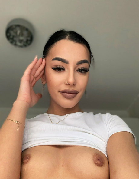 Medeea Larisa kostenlose kunst fotos