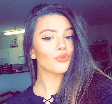 Kaylee Burnett hd perfekte bilder