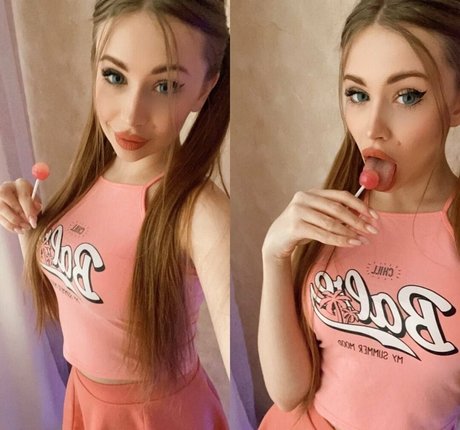 charlottejohnsonn freie nackt bild