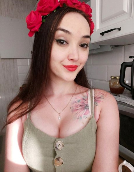 Cherry Nu nacktheit sex foto