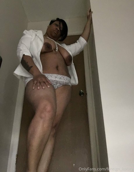 foreign luxury model porno bild