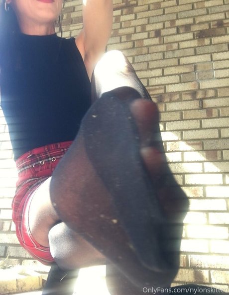 nylonskitten exklusive akt foto