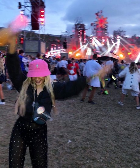 Andelika perfekte nackte fotos