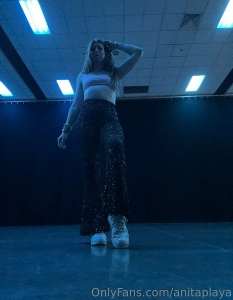 Anita Playa kostenlose nackte archiv