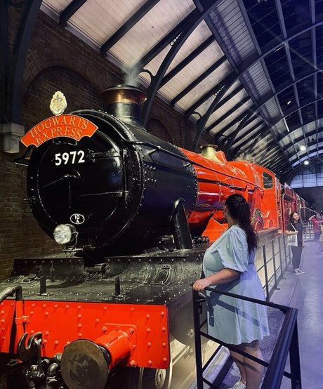 Babu Vale hübsche perfekte galerie