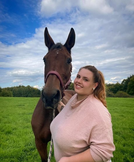 sehr dünne onlyfans freie porno bilder