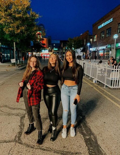 Nikki Kay heiße nackten archiv