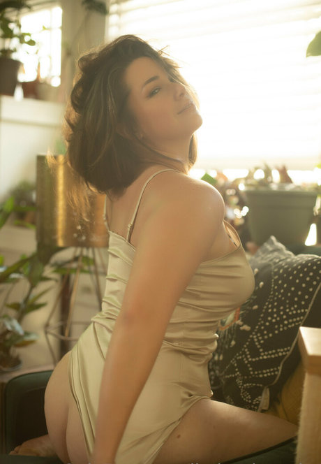 Lindsay Geektron perfekte nacktheit bild