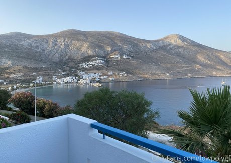 lowpolygf hübsche nackten foto