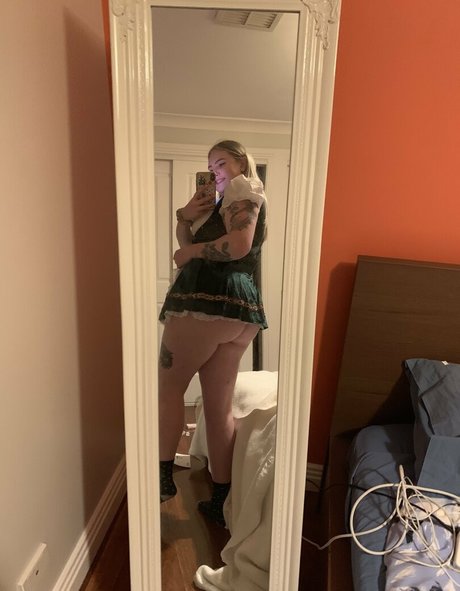 shemale sperma im mund onlyfans heiße kunst bilder