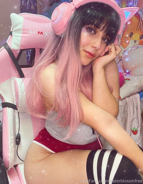 waterblossmfree pornographische pornostar fotos