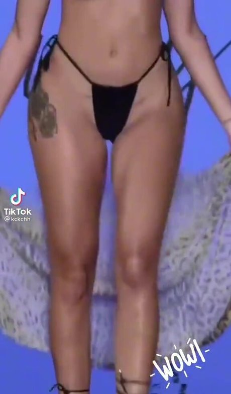 Renee Estella erotische sex bild