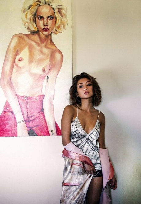 Brenda Song hübsche erotische bild