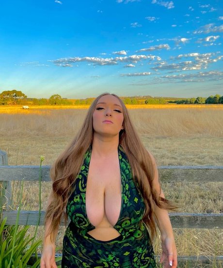 Dannielle Ashurst heiße kunst bilder