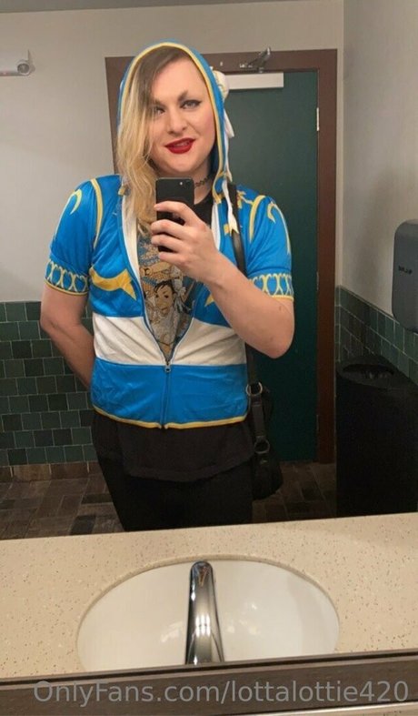 lottalottie420 erwachsene nacktheit galerie