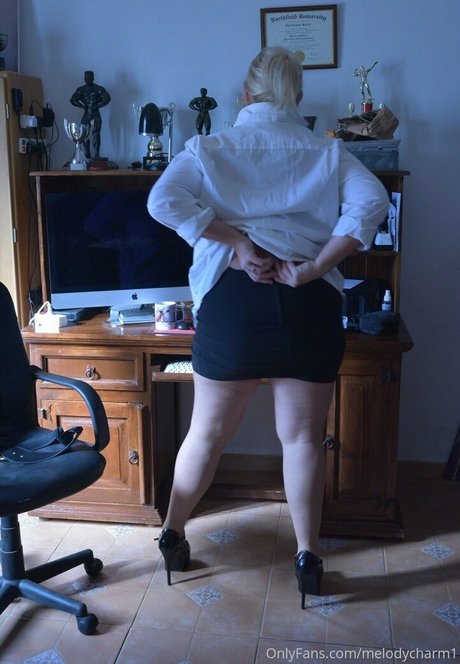 melodycharm1 heiße pornostar foto