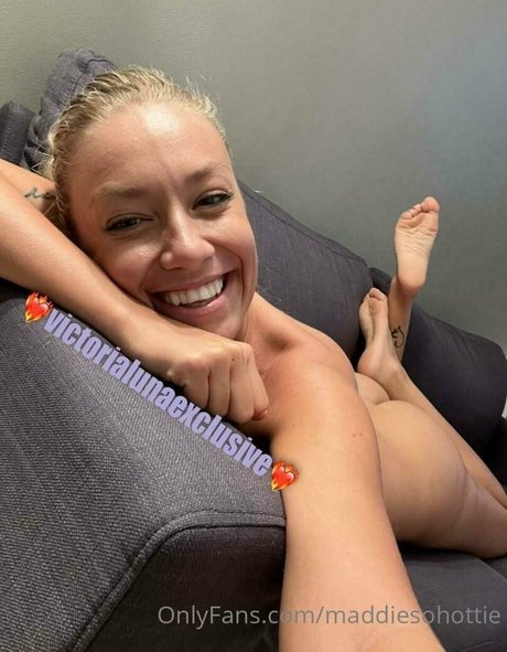maddiesohottie model akt fotos