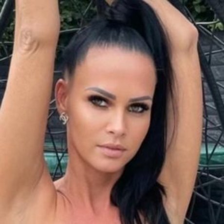 Blackbeautys2020 erotische schöne fotos