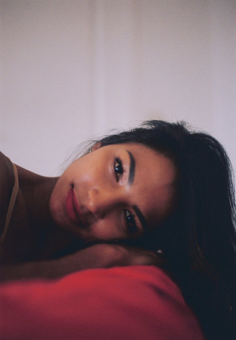 asiatische nackte onlyfans erotische nackten bild