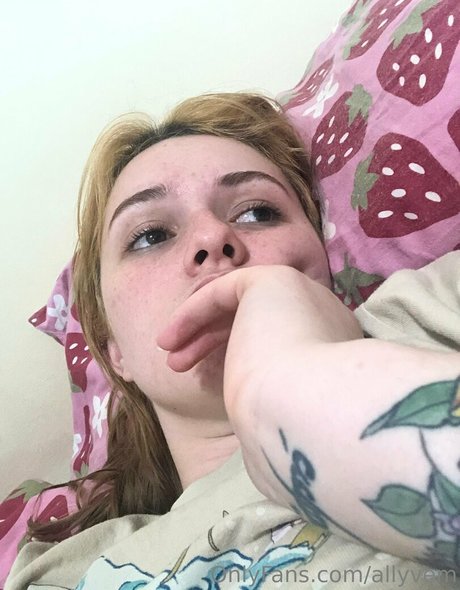 allyvem perfekte nacktheit galerie