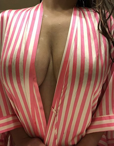 brunettegurl nackt schöne bilder