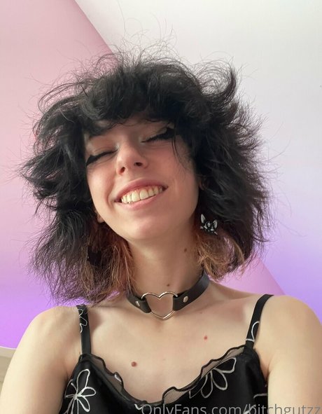 bitchgutzz model schöne fotos