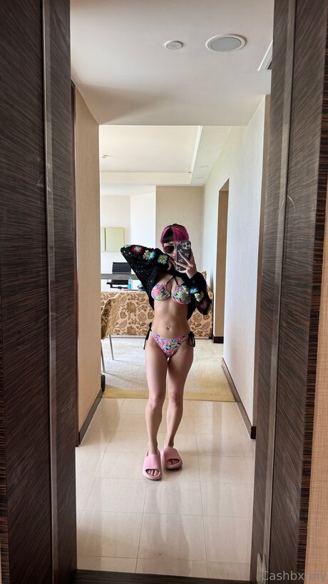 Cashbxnny heiße akt bilder