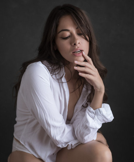 Nina Jade Napoletano heiße kunst galerien