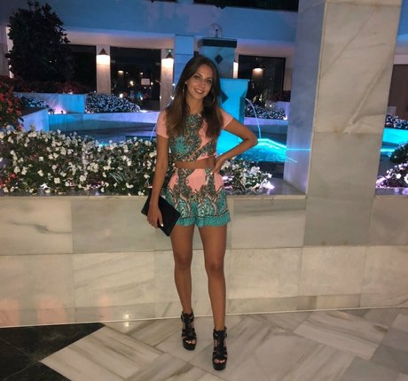 Maddie Curry freie nacktheit bilder