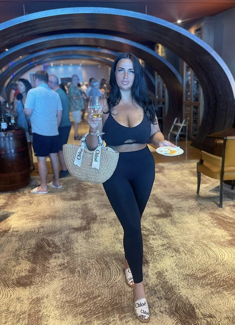 Katrina Louise Paul porno freie galerie