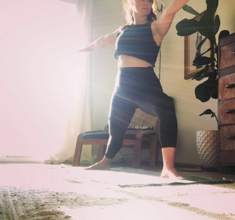 Mekenna Melvin exklusive porno foto