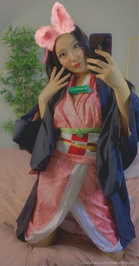 haarige asiatische onlyfans perfekte kunst bild