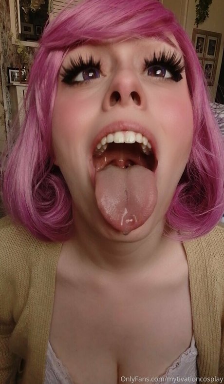 veryyes model nackt bild