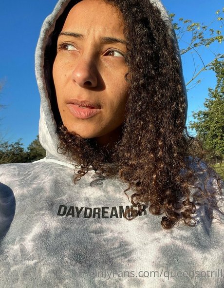 QueenSoTrill model schöne bild