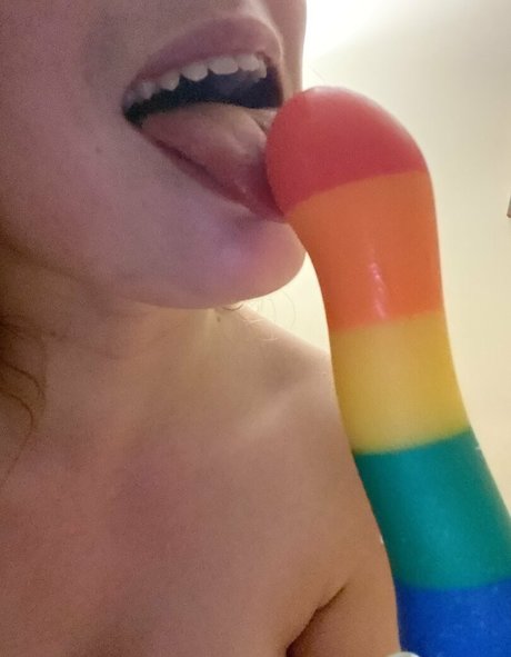 lifeofnessa pornostar schöne bild