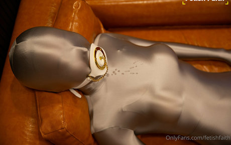 fetishfaith perfekte nacktheit galerien