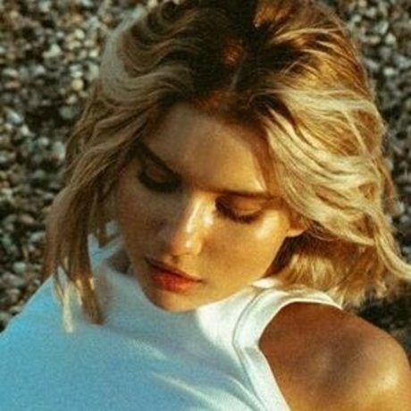 Katerina Pluchevskaya hd heiße galerien