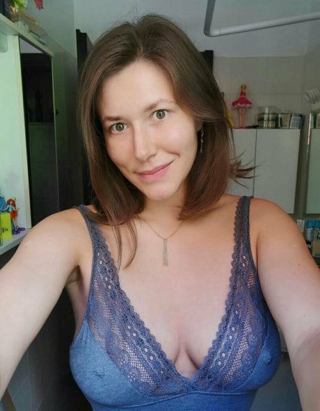 annaspase top akt bilder