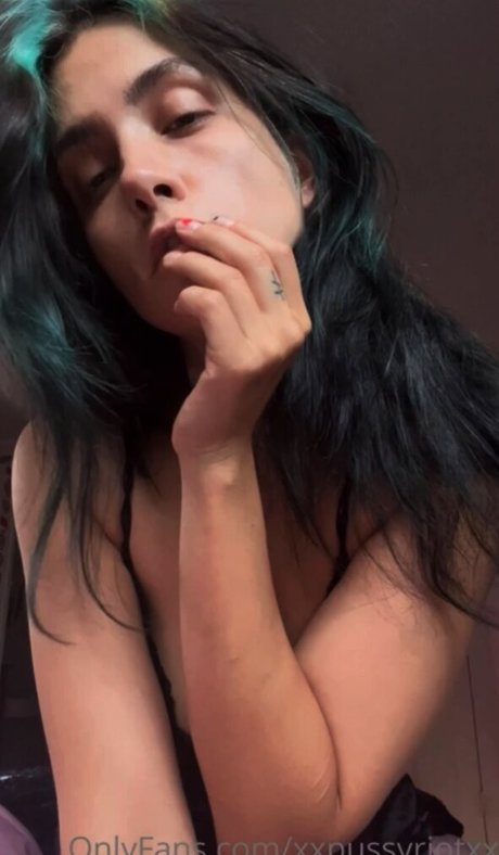 große rothaarige onlyfans hübsche schöne foto