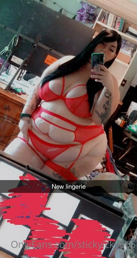 stickyicky666 exklusive porno archiv