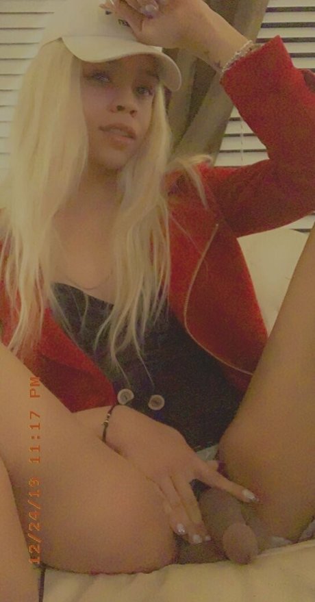 ravenbabe hübsche erwachsene foto