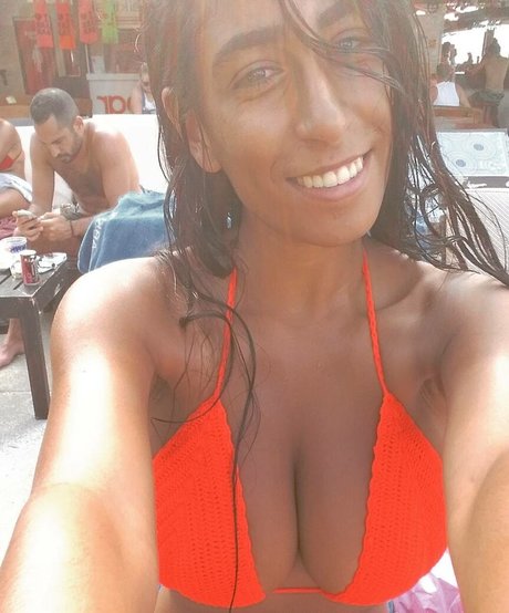 Tal Halika schöne nackte bilder