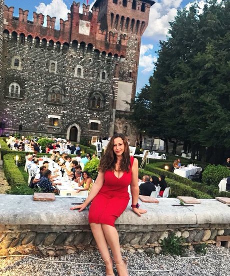 Serena Roberti exklusive sexy galerie