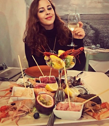 Serena Roberti schöne pornographische bilder