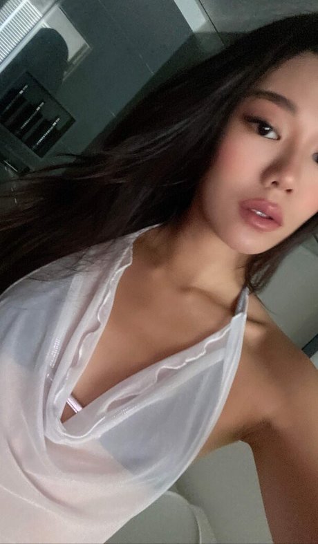 lilyy yk erwachsene nackte bild