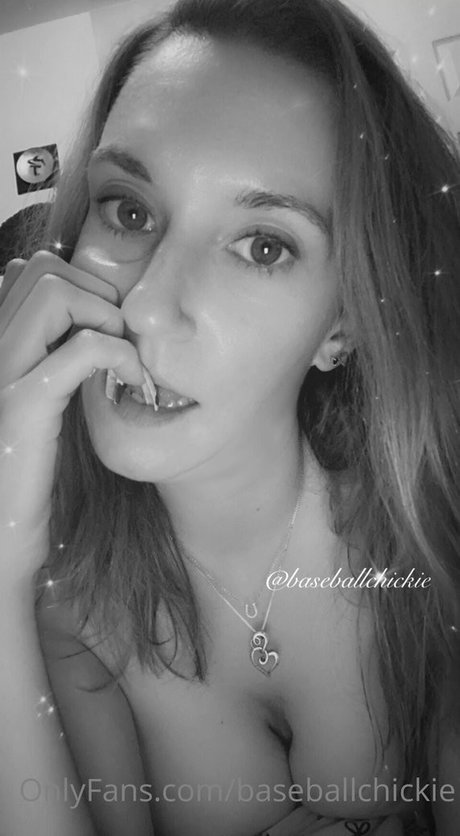 Baseball Chickie nackt kostenlose bild