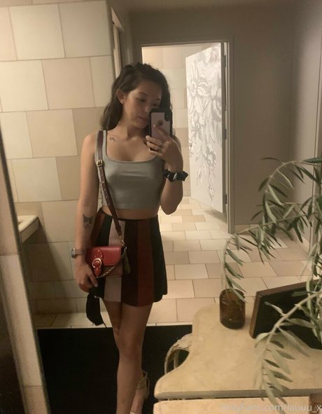 zehen-onlyfans nacktheit schöne archiv