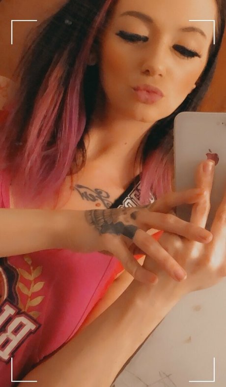 tattedbunnyfree erotische hd bild