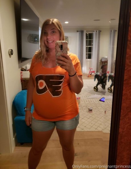 pregnantprincess kunst sexy bild